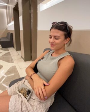 Mina Derman Instagram - my life lately🐝