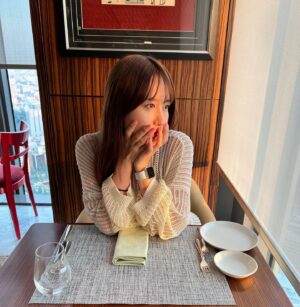 Mina Ōba Instagram - 🍴
　
大人になって美味しいご飯を
食べに行く機会が増えて思うのは
トマトを食べれるようになりたいです🍅