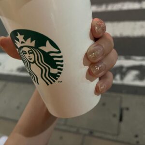 Mina Ōba Instagram - 💅🏻
やっぱり #クリアネイル が好き🫧