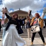 Mina Shirakawa Instagram - #EXV トレーニング😂♡舞華とどうしてもやりたかった♡ #rockysteps #philadelphia #STARDOM #Maika #MinaShirakawa