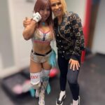 Mina Shirakawa Instagram - It's an honor to meet you.💖 You are a living legend and always shining！！💎✨✨ I truly respect you. @natbynature #prowrestling