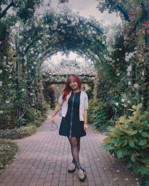 Mina Shirakawa Instagram - 🥀🌹Rose Garden🌹🥀

#ROSE #flower #Japan
#MinaShirakawa #バラ #バラ園