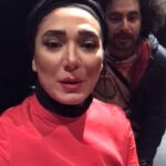 Mina Vahid Instagram – منتظرتون هستیم
پیش فروش روز های جدید دزدان شماره ۴۳ با تخفیف های ویژه در سایت تیوال آغاز شد.
‌.
.
برداشتی از متن : همه دزدها که دزد نیستند نوشته : داریو فو
طراح و کارگردان : شاهین صادقیان
مجری طرح : وحید لشگری 
تهیه کننده : حامد کریمی نیا
.
بازیگران(به ترتیب ورود) :
هومن شاهی
شهرزاد کمال زاده
خسرو احمدی
مینا حیدرزاده
محمد سعیدی
و با حضور مینا وحید

ساعت هفت شب
تماشاخانه سپند سالن یک 
دی و بهمن ٩٨ 
خرید بلیط www.tiwall.com .
.
@khosro_ahmadi 
@minavahid_official 
@hoomangamno 
@shahrzadkamalzadeh
@minaheeydarzade 
@mohamad.saeediam 
@mohamadesmaeeli
@tavasoni
@sepideh.fattahi
@vahidlashgari4
@hamed.kariminia
@shahin_sadeghian