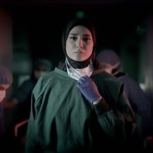 Mina Vahid Instagram - فقط وقتی مرگ بیاد میفهمیم خیلی از ناراحتی ها،دلخوری ها و لجبازی هامون بی ارزش بوده
#سریال_افرا #مینا_وحید #میناوحید #سریال_ایرانی #روزبه_حصاری #پژمان_بازغی #مهدی_سلطانی #بهرنگ_توفیقی #مجید_مولایی #هامون_سیدی #آریا_دلفانی #سارا_باقری #مجید_گلسفیدی #سینما
کارگردان پیش تیتراژ:@mohammad.daraii