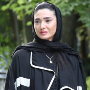 Mina Vahid Instagram - ممنون از همه دوستان عزيزم كه تو اين مراسم شركت كردند...🌹🌹🌹