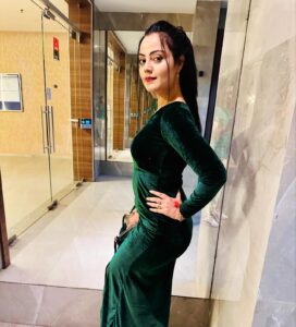 Actress Minakshi Jaiswal HD Photos and Wallpapers January 2024