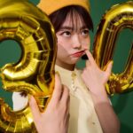 Minami Minegishi Instagram - 生誕グッズの販売が始まりました！ 今年はファンクラブ会員以外の方にもお買い求めいただけます。ハイライトにて全商品がわかる画像とリンクがあるのでぜひチェックしてくださいね〜🍩ピンクの私とミドリの私、どっちがお好みか気になるところです🤔🤔 私的なオススメは今年初めて作ったスマホストラップ！使い勝手良さそうです👌ぜひ〜