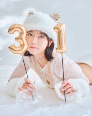 Minami Minegishi Instagram - 31歳になりました🎂
ファンの人にしか呼ばれてないんで恥ずかしいんですけど、みぃちゃんのみぃ＝31ということで自分の年だと思って精一杯楽しく過ごします。よろしくお願いします！！！！