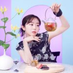 Minami Minegishi Instagram - #楽天ラグジュアリービューティ さんでTEA PARTYをテーマに普段とは違うメイクに挑戦しました🫖👏👏私は中華風の大人っぽいメイクをしてもらったのですが、新鮮でとても可愛かったです🐼💄お気に入りのアイテムにも出会えたのでぜひインタビュー記事もチェックして見てください！ #pr