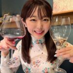 Minami Minegishi Instagram - 眠れないのでこんな時間に更新🌕 新婚旅行投稿みんな飽きてないですか？沢山撮った写真がもったいないので、しばらくお付き合いください🍷💦