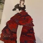 Minami Minegishi Instagram - 「AKB48 大衣装展～オサレカンパニーの世界～」に行ってきました！ AKB48の歴史を彩る膨大な衣装の中から選りすぐりのかわい子ちゃん達を眺めているだけで、色々なことを思い出して胸がきゅううっとなりました。もうやめてしまいたいとくじけそうになった時も「可愛い衣装を着られなくなっちゃうのは嫌だなぁ...」と踏ん張れたし、沢山のアイドルが集まる番組やイベントで歌にもダンスにも自信が持てなくて後ろ向きになりそうな時も「パフォーマンスでは負けちゃうかもしれないけど衣装は一番可愛いよね！」と自分たちを励ましていました（笑）（ダメだろ）（パフォーマンスも頑張れ） そしてなんと言っても私だけの為に作られた赤チェックの卒業ドレス。 当初「上からマリコ」のカラフルなチェックが合わさった衣装がすごく好きで、卒業ドレスもそういうイメージがいいと伝えたのですが、しのぶさんが提案してくれたドレスがあまりにも赤チェックでめちゃくちゃ恐れ多かったのを覚えています...私がこのドレスを背負って卒業するべきではないような後ろめたさがずっとあったけど、オサレカンパニーさんが背中を押してくれて最高に思い出に残る卒業となりました。デビューから卒業まで、スタイリストチームにも衣装にもいっぱい助けてもらいました。本当にありがとう。 しかし2年前の私仕上がってるなぁ。外見も中身も、いつだってこのドレスを着れるぐらいの自分でありたいと身が引き締まります。しのぶさんにも、オサレさんにも、このドレスにも、恥じない私でいられるように努力します。 8月8日まで大丸東京でやっているので、ぜひ見に行ってみてね。