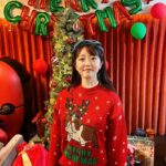 Minami Minegishi Instagram - あと5分でクリスマスが終わっちゃう...大人数でわいわいパーティーできて楽しかったな〜🎄 プレゼント交換ではセクシー大根抱き枕があたったよ🤍🤍？ イベントごとは本気出せば出すほど楽しいね🔥