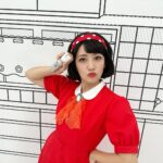 Minami Takahashi Instagram - 先週から流れている ゴキッシュのCMもう見てくれましたか？🥺 レトロかわいい衣装で歌って踊って楽しかったです✨🤗　 みぃちゃんは外巻き私は内巻きで姉妹感✨😘 #アース製薬 #ゴキッシュ #PR https://www.earth.jp/gokish/