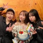 Minami Takahashi Instagram - 皆さんお祝いのメッセージありがとうございます✨☺️ 週末は大好きなお友達たちがお祝いしてくれました！ 準備してくれた夫とお友達たちに本当に感謝🥹✨ みんながいるから日々楽しく過ごせてます！ これからも夫婦共々仲良くしてください🌸 みんならぶだよー！ #birthday #birthdayparty #誕生日 #33 #thankyou #friends