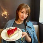 Minami Takahashi Instagram - 4月8日🌸 33歳になりましたー✨ 本当に30超えてから1年1年のスピードが上がってる気がする😂 今年もお仕事、プライベート どちらも大切にしながら楽しく過ごしていけたらなと思っています😊 あとはしっかり体調管理しながら健康に！元気に！（花粉早く落ち着いてほしいよー🥹 どうぞ皆さん今年もよろしくお願いしますー✨ #birthday #33 #thankyou