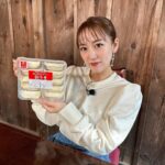 Minami Takahashi Instagram - テレビ朝日「じゅん散歩」内で放送されている茨城の新しい魅力をお届けする「いばらき推し」✨ 5月の放送分に出演させていただきました🥺✨ 日本酒文化長屋 磯蔵🍶 青木さんちの手作り餃子🥟 涸沼自然公園でキャンプ⛺️ 佐白山のとうふ屋😋 茨城のメロン🍈 どれも美味しく楽しかったです！ ご協力いただいた皆さんありがとうございました😊✨ #いばらき推し #茨城県 #テレビ朝日 #tv 衣装👗 コート @lounie_jp トップス・スカート @cocodeal_official イヤリング @shirochocolate