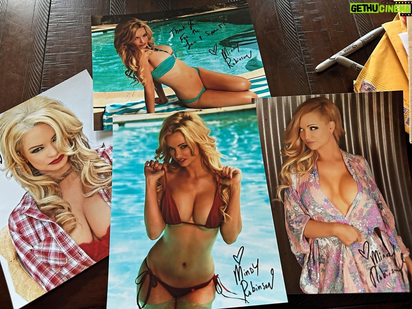 Mindy Robinson - 2.3K Likes - Sorry if you've been waiting on it, I finally went through the foot high stack of fan mail to sign and got it back to you guys. Every conservative man cave in America must have a non-conservative picture of my ass in it by now. Which is something I mind less of the older I get. Lol
I do cameo videos that I'm a lot better with the turn around if you ever need a shout out, or have any questions that aren't too weird, or anything: https://v.cameo.com/e/1ZmlPOwpgIb