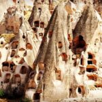 Mine Kılıç Instagram - volkanik patlama, kül, rüzgar ve su.. sonrası insan eli, emeği,umudu. uzaylılar da pek mümkün🌋🛸
