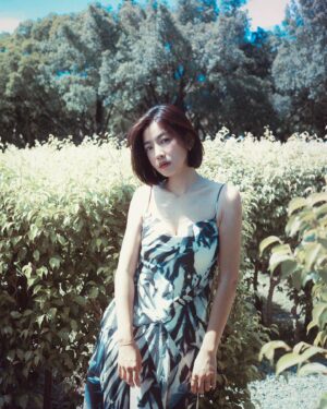 Mini Chao Instagram - 感受午後的陽光
知足～🖤🤍🖤

#我愛我的短髮
#今天有點小女人