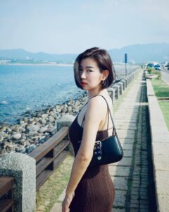 Mini Chao Instagram - 好想看海～🌊🌊🌊 上次有人跟我聊～ 覺得我變漂亮了～💎 我覺得女人的價值要靠自己創造 首先 #你要懂得愛自己 #千萬不要活在別人的嘴👄 認同的請 1