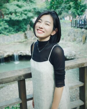 Mini Chao Instagram - 愛笑的眼睛 all about you～❤️

#氣質小姐姐 
#這個攝影師很有愛