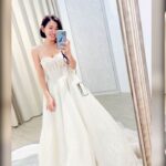Mini Chao Instagram - 喜歡當個公主～👸 喜歡美美的禮服～👸 #粉紅🫧🫧🫧 #甜甜的🤍🤍🤍 正正的 @s.sposa