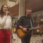 Minnie Driver Instagram - Epic echoes of school nativity videoing…. Thanks @melmouse @marthaward Thanks Matthew and The Reverend J Mitchell for the song. Thanks to a full church heart at the end of a beautiful concert supporting the wonder that is @charliewalleruk All love ❌⭕️