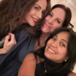 Minnie Driver Instagram - #christmas eve with a selection of beloveds. What a blinking JOY…And wearing what has now become known as my 💘💫dopamine coat 💘💫 @miramikati @iknowbrianawitan @rockyallegra @melissasmithiam @jesvnew @allyvalenti * Bill my Hen 💫🎄💫