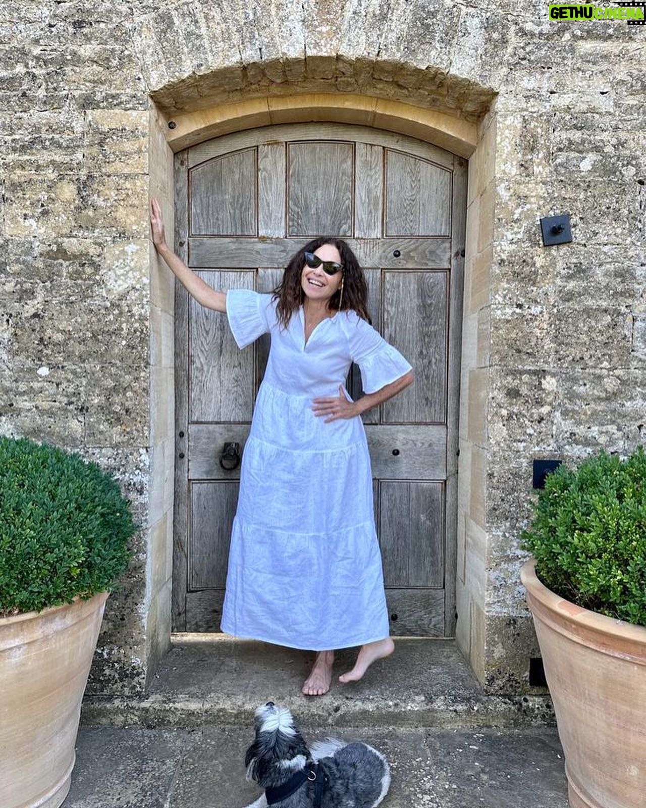 Minnie Driver Instagram - #weekend visits ♥️ @leo.bamford @bamfordwatchdepartment