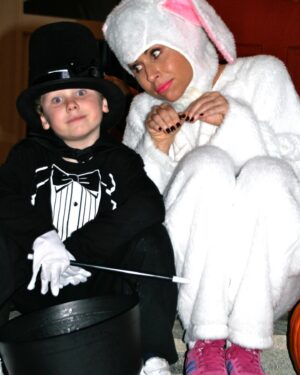 Minnie Driver Instagram - My annual reminder that Henry ALWAYS chose our #halloween costumes. 🎃