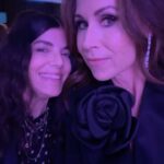 Minnie Driver Instagram - #cmt awards in #Austin #Texas ! Having the best time 🖤 #countrymusic 🖤