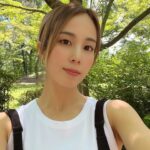 Minori Inudo Instagram - 午前中はビタミンD浴びて最高🌲🌿☀️ セロトニンでまくり☺️ 暑くて半袖飛ばした🤭