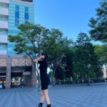 Minori Inudo Instagram - @lacoste 初めてラコステで ニットワンピ買ってみた👗 デザイン良き✌️ 顔全開で顔まるいね🥹 #ワンピース #ニットワンピース