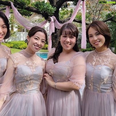 Minori Inudo Instagram - 心の底からおめでとう☺️🩷わくわくする結婚式で えー!なにこれすごいー!って終始なってた🥹🥹 いつも優しいまさみ、 初めましてだけど 優しさ溢れまくっている旦那さん👰♀️🤵♂️ 末長くお幸せに🩷 _____________ 今回 余興ですっごく久しぶりに "ダメもとLOVE"❤️ 踊ったよ🥰 楽しかった〜🌸 意外と身体は覚えてた😉 (ちょっと間違えたけど)笑 このメンバーで踊れるなんてすごすぎる🥹 こんな機会を作ってくれて ありがとう😭 #結婚式 #OS⭐︎U #名古屋