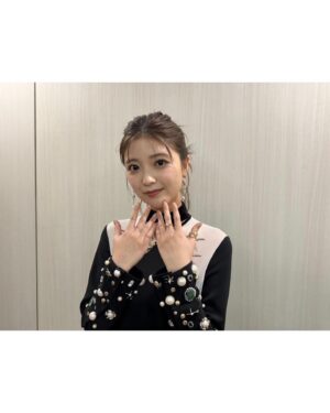 Mio Kudo Instagram - 1日　#爆笑ヒットパレード
31日　#逃走中
30日　#土曜はナニする！？

👗　@stylistmikuishikawa 
💄　@yumikasawanishi