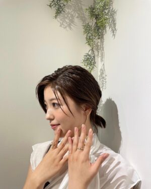 Mio Kudo Instagram - Panasonic BeautyPresents
VOCEトークイベント、ありがとうございました☺️
秋冬のスキンケアについて小松さんや皆さんと話すことができて楽しかったです❤︎

ワンピース  @casa_fline
イヤリング  @matildarose_official  @porettofelun_jewelry  @masaejewelry 

👗　@stylistmikuishikawa 
💄　@emmy.saeki