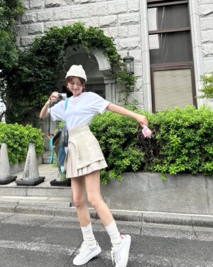 Mio Kudo Instagram - 1枚目つっこみどころ多すぎる
#みおのふく 
#イヤリングかわいいでしょう