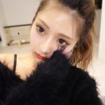 Mirai Yokoda Instagram – いつもとメイク変えてみた💕💕肌加工のみ