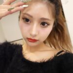Mirai Yokoda Instagram – いつもとメイク変えてみた💕💕肌加工のみ