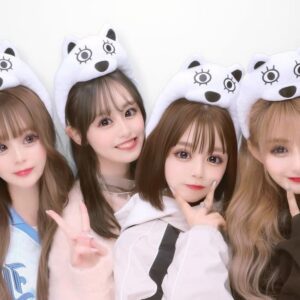 Mirai Yokoda Instagram - 4人で最後の毎日投稿、悲しいし寂しいけど 最後はいつも通り4人らしく笑顔で終われました😭👍 動画上でも、動画見ながら一人でも大号泣した、、（笑） 本当に改めて心の底から皆んなのことが大好き！！！ これからも1番のファンとしてMelTVを応援し続けます！！！ みんな、最後まで見届けてくれて本当にありがとうございました！！😊👍