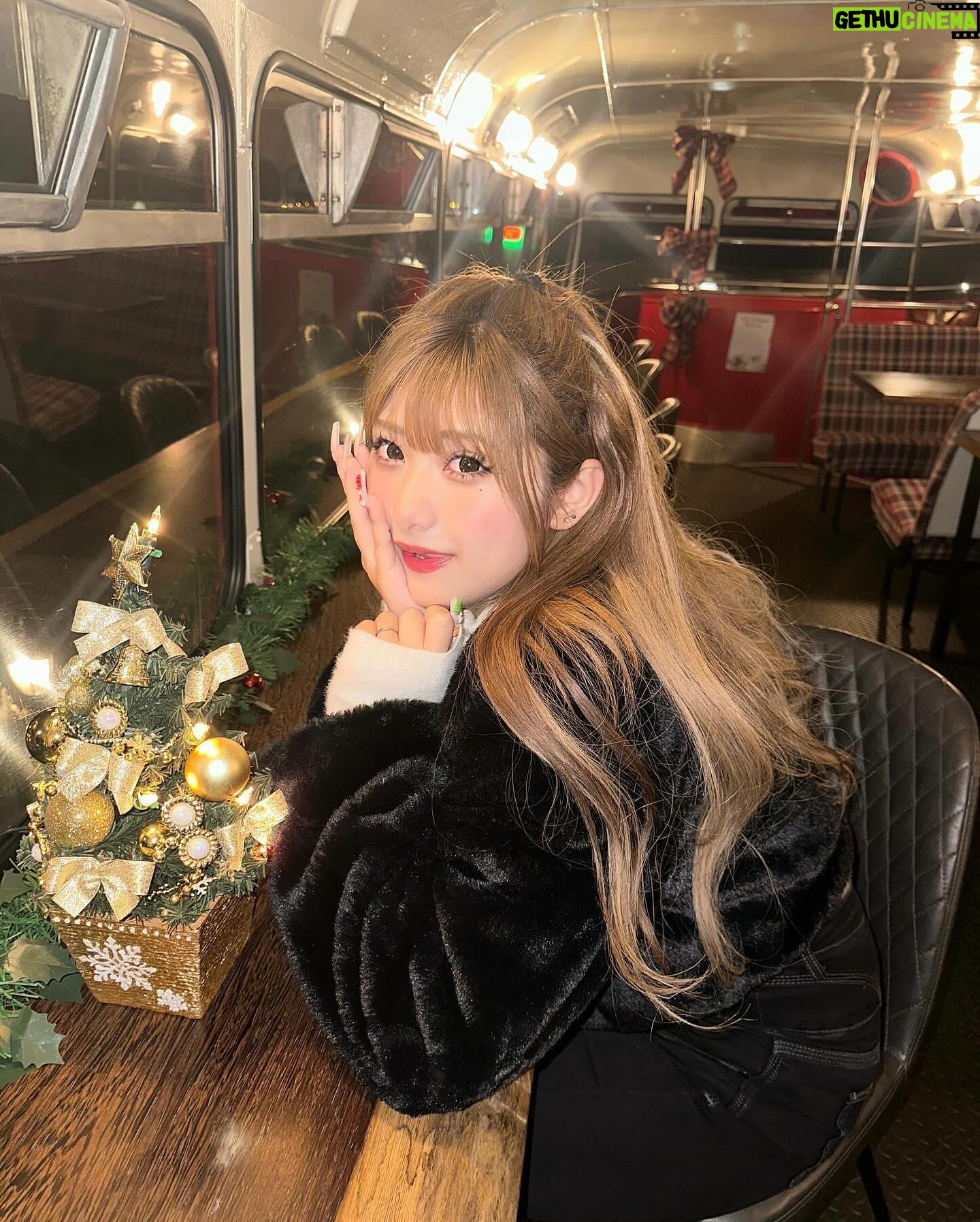 Mirai Yokoda Instagram - ここのカフェ可愛すぎて写真撮りまくった🥹♡