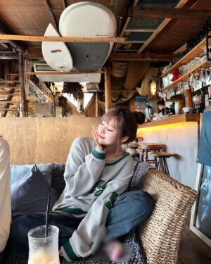 Mirai Yokoda Instagram - 前髪ありお団子久々じゃない？🖤