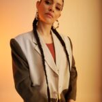 Miranda Rae Mayo Instagram - Link in bio 📸 @alexhazelstudios ⁣ 👕 @salsogroovy ✨ @13publicity 💄 @chicagomakeupartists 💇🏽‍♀️ @mzjada_d