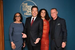 Miranda Rae Mayo Instagram - thanks @jimmyfallon for showing our One Chicago fam a great time in the Big Apple✨
📸: @toddowyoung / @nbc