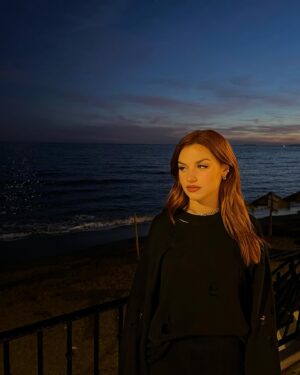 Mirela Balić Instagram - Rodando y queriendo a mi gente 🖤🎬💭

Gracias por la enorme y tan bonita acogida que está teniendo @elitenetflix 🍀 blessed 🙏