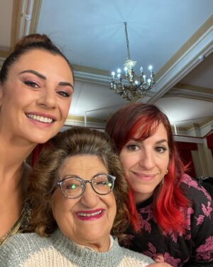 Miren Ibarguren Instagram - La boda YOSCAR. Con est@s compañer@s al fin del mundo ¡Viva LA QUE SE AVECINA!