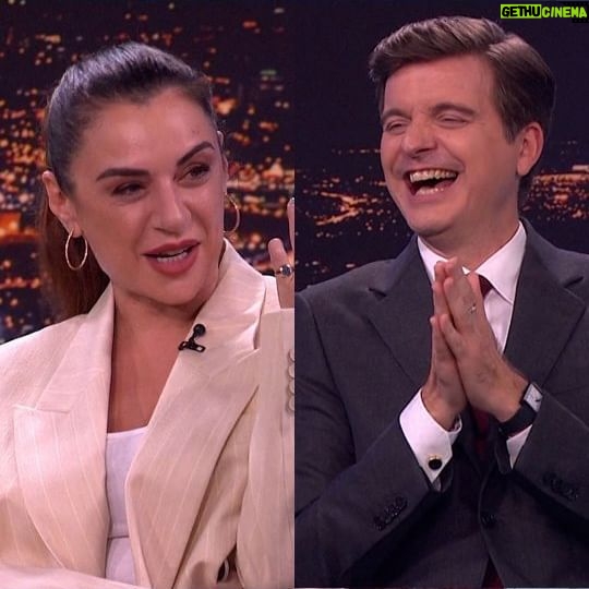 Miren Ibarguren - 35.4K Likes - 🤣 ¡Di que sí, @mirenib! ¡ESTO es dinero bien gastado y lo demás sí que son tonterías! 🍆🧦
#LateXou con @marcgiro_, @henarconh_, @esantolaria, @nataliaverbeke, @ernestosevillaoficial y @mikelizal YA DISPONIBLE en #rtveplay 📲 www.rtve.es/play ✨✨✨✨✨✨
¡Dale al ▶️, COMPAÑERA!
#marcgiró #mirenibarguren