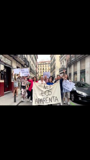 Miren Ibarguren Instagram - Gracias a todos los que han venido a mi cumpleaños. Y no, no los aparento. #niñadeverdeja