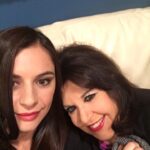 Miren Ibarguren Instagram - ¡Feliz cumpleaños @lolesleona ! Te quiero todos los días. 🥂