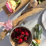 Miriam Giovanelli Instagram - Resumen de unos días chulísimos 🥲 1. 🍒🤤 2. Je suis a gustito. 3. Bonnieux, mon cheri. 4. "Cheese" es la palabra perfecta para hacerme sonreír.